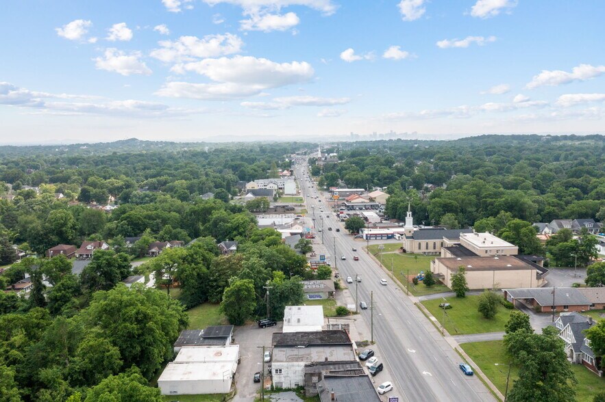 More Photos Of 4106 Gallatin Pike, Nashville Auto Repair For Lease