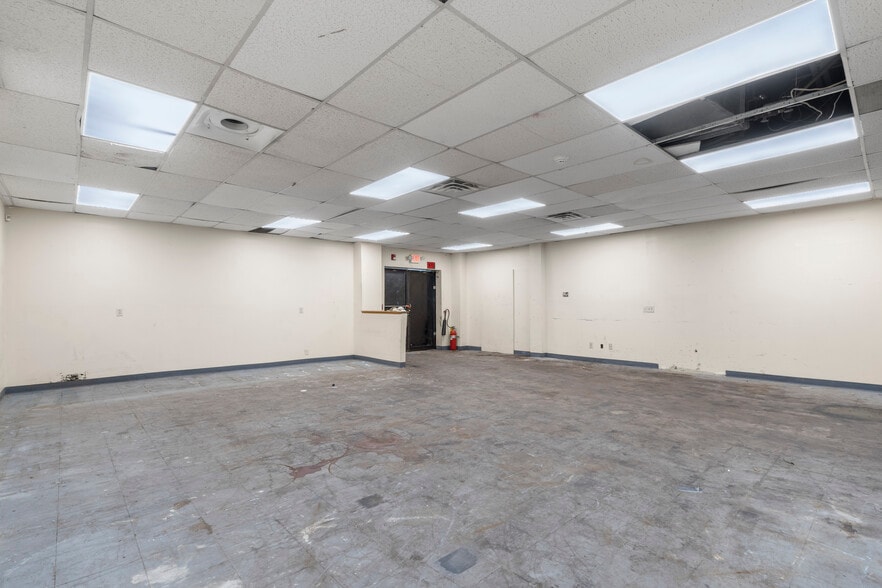 More Photos Of 887 Main St, Monroe Office Residential For Sale