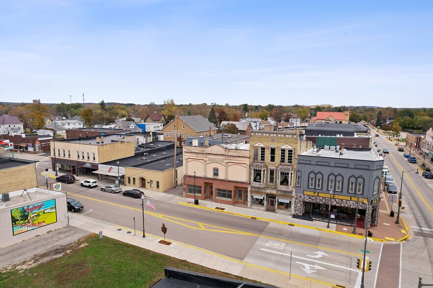More Photos Of 307-309 Dewitt St, Portage Restaurant For Sale