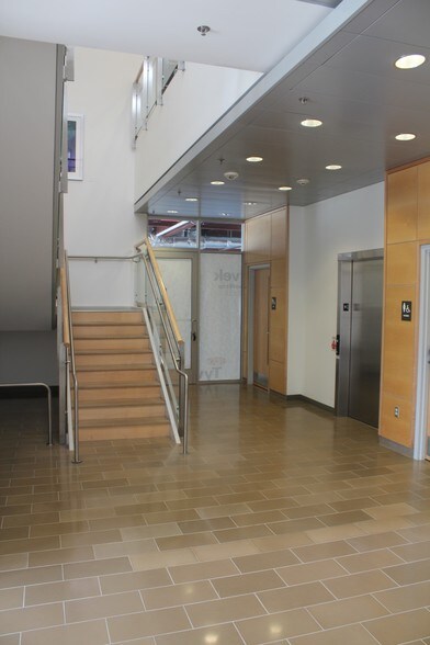 More Photos Of 12731 Marblestone Dr, Woodbridge Office For Sale