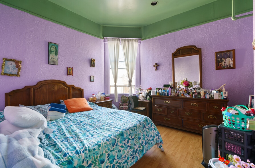 More Photos Of 1114 Bryant St, San Francisco Storefront Retail Residential For Sale