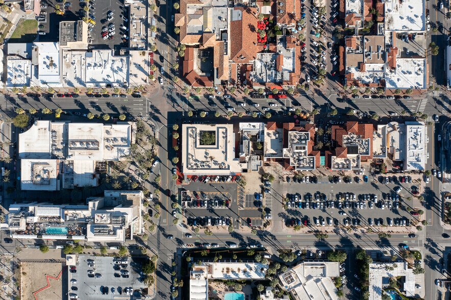 More Photos Of 100-139 S Palm Canyon Dr, Palm Springs Storefront Retail Office For Lease