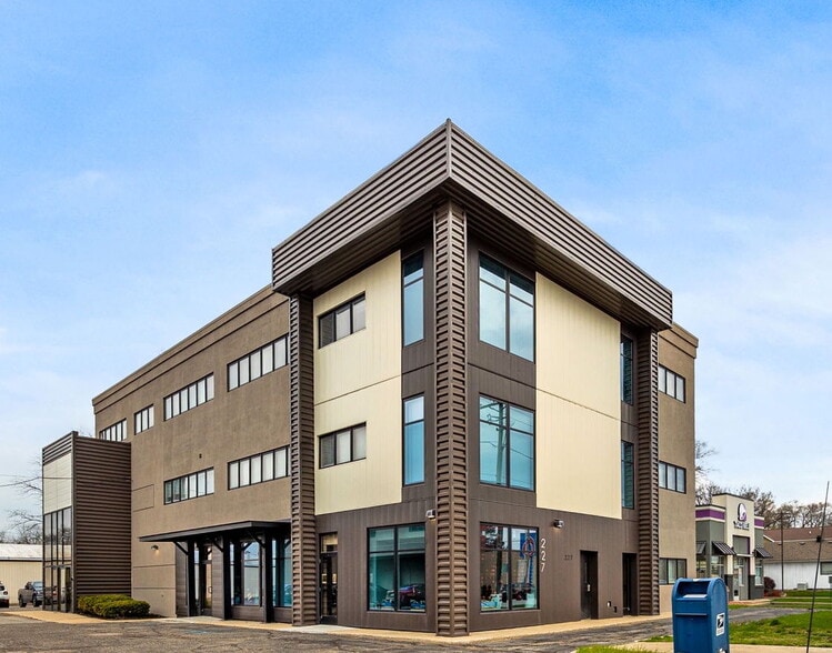 Primary Photo Of 219 N Dixie Way, South Bend Office For Lease