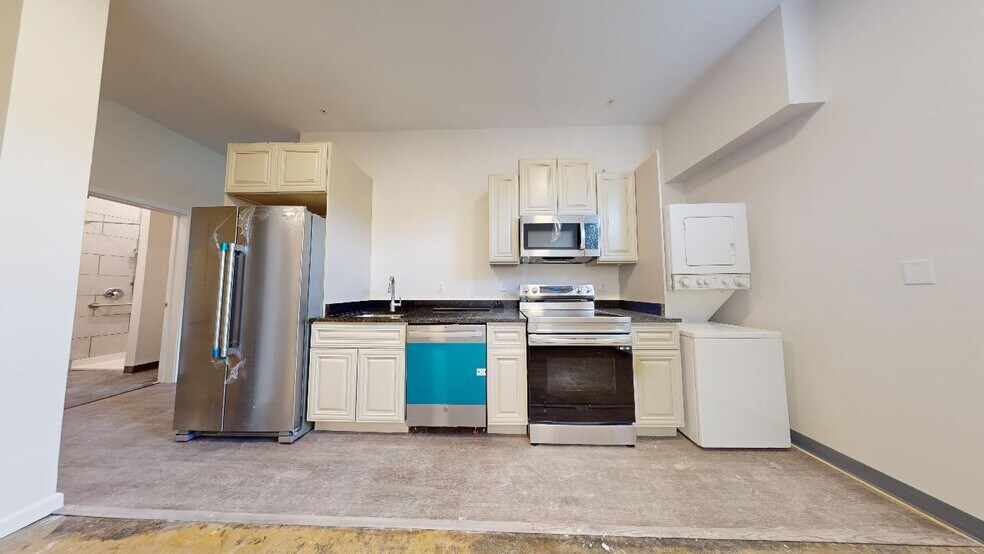 More Photos Of 1707 Eastern Ave, Baltimore Apartments For Lease