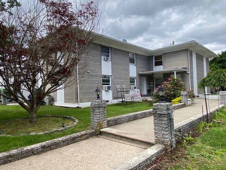 More Photos Of 63 Titus Ave, Staten Island Apartments For Sale