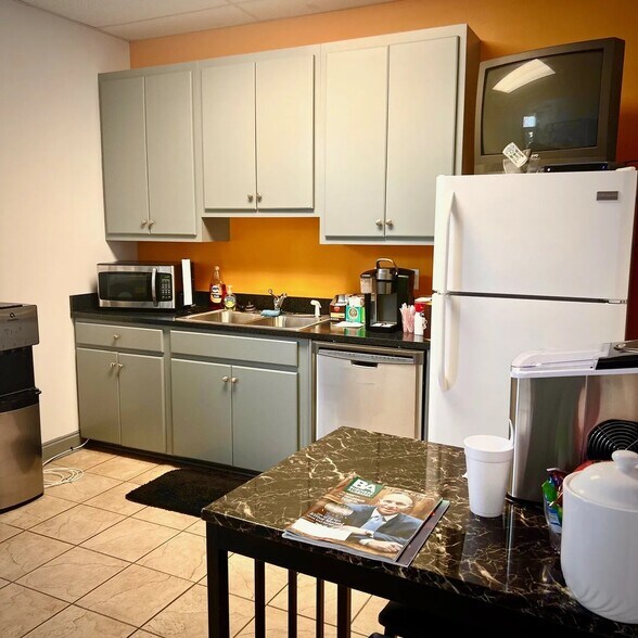 More Photos Of 3321 Kessinger Dr, Montgomery Office For Sale