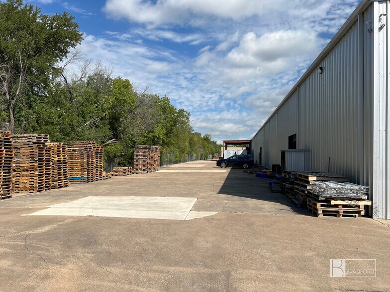 More Photos Of 2525 Minnis Dr, Haltom City Industrial For Sale