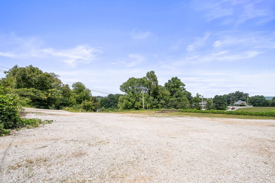 More Photos Of 209 Mountain Rd, Livingston Self Storage For Sale