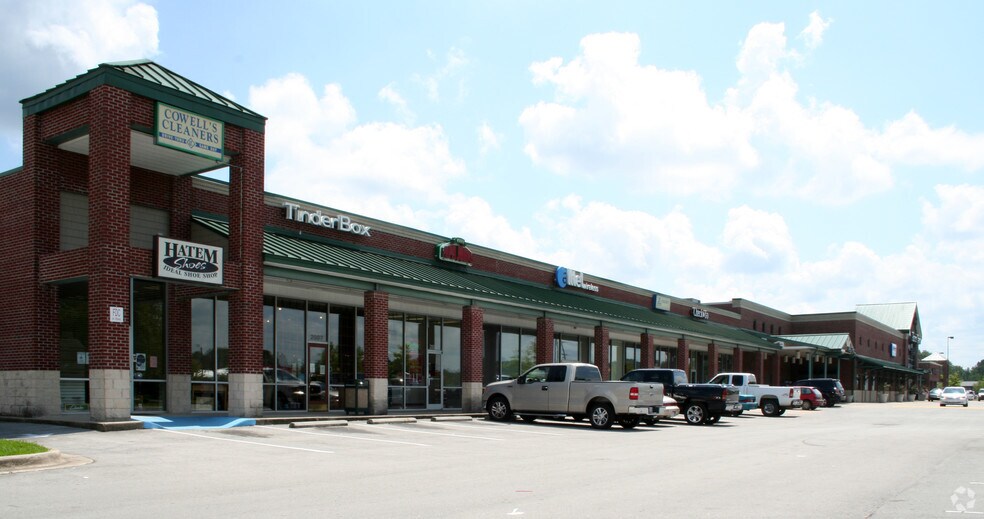 Primary Photo Of 2019 S Glenburnie Rd, New Bern Supermarket For Lease