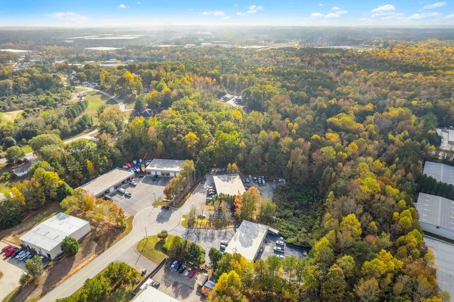 More Photos Of 1046 Parkway Ct, Buford Light Distribution For Lease