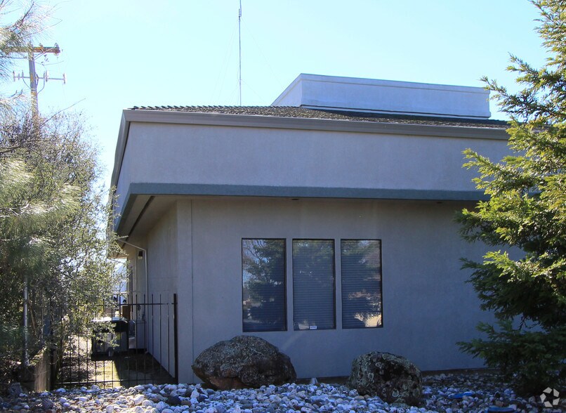 More Photos Of 12122 Dry Creek Rd, Auburn Warehouse For Sale