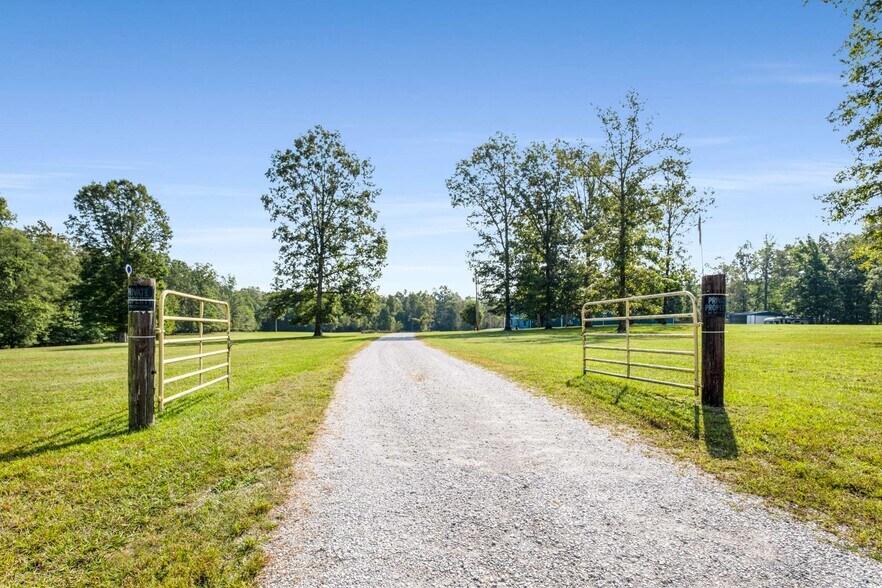 More Photos Of 456 Lakewood Park Rd, Beechgrove General Retail For Sale