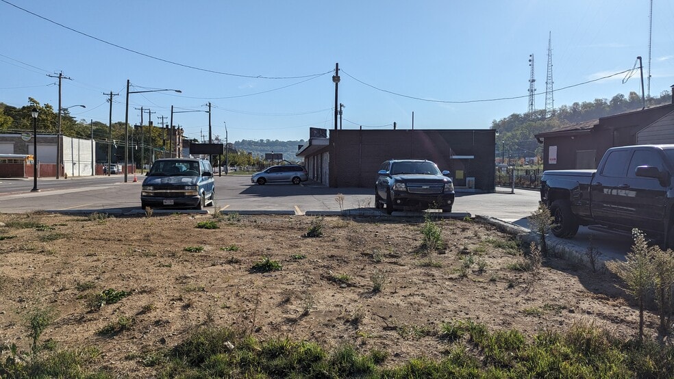 More Photos Of 1701-1709 Queen City Ave, Cincinnati Daycare Center For Sale