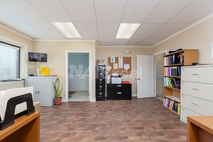 More Photos Of 4120 W Patrick Ln, Las Vegas Warehouse For Lease