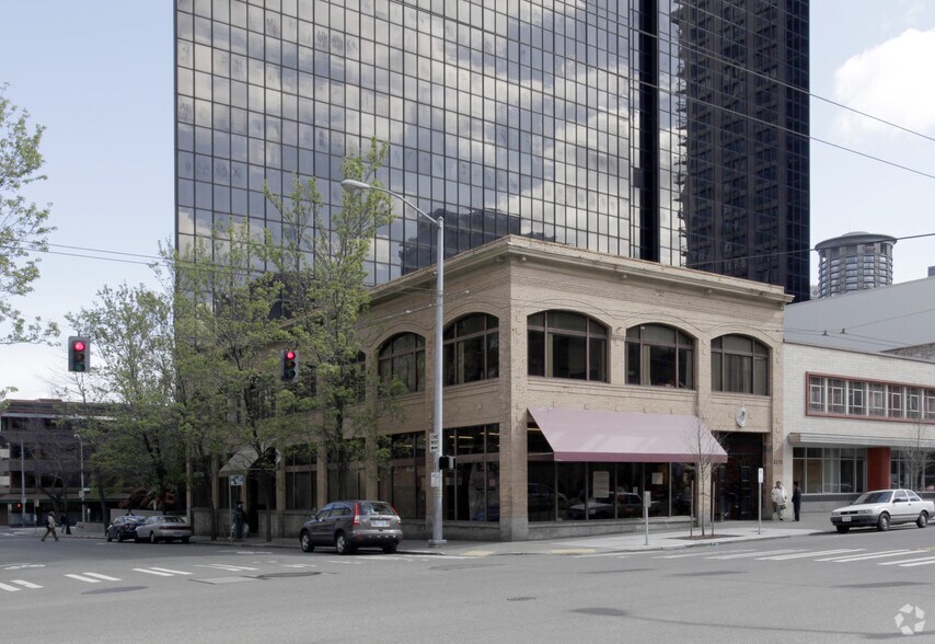 More Photos Of 2132-2134 3rd Ave, Seattle Office For Sale