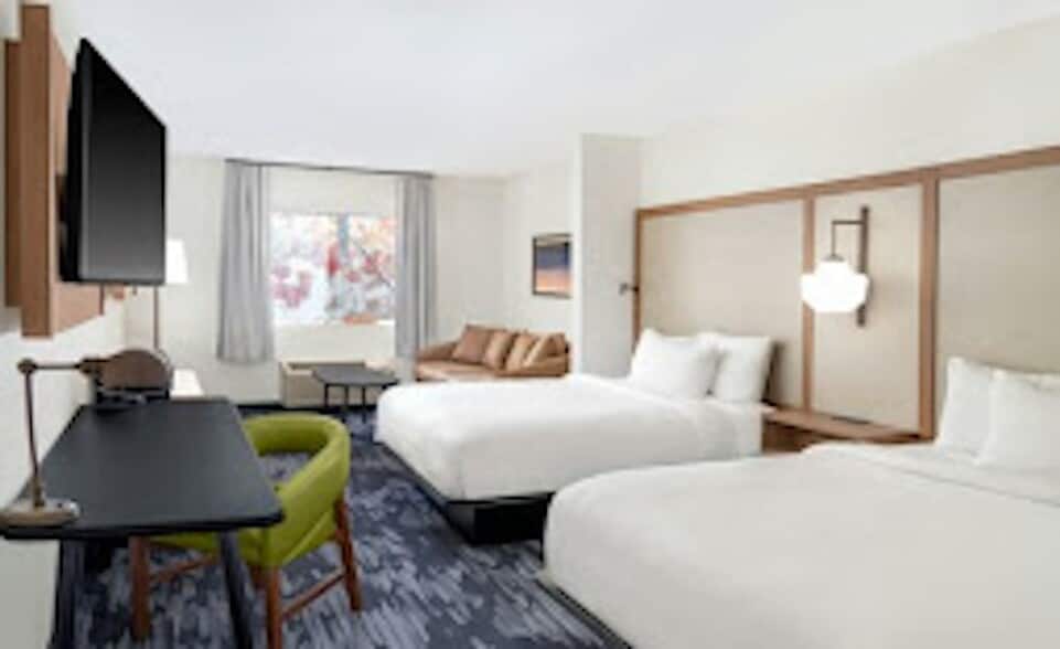 More Photos Of 5200 Cardinal Square Blvd, Saginaw Hotel For Sale