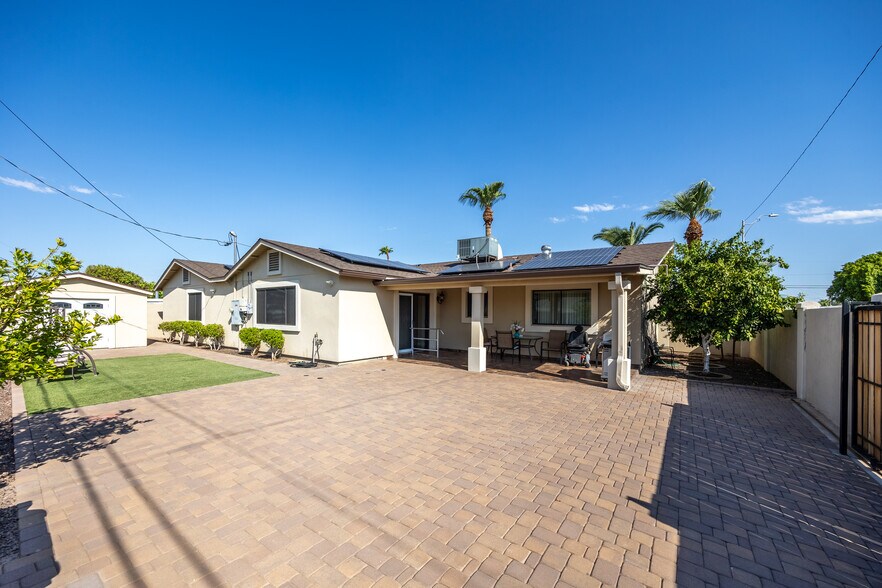 More Photos Of XXXXW Assisted Living Dr., Phoenix Assisted Living For Sale