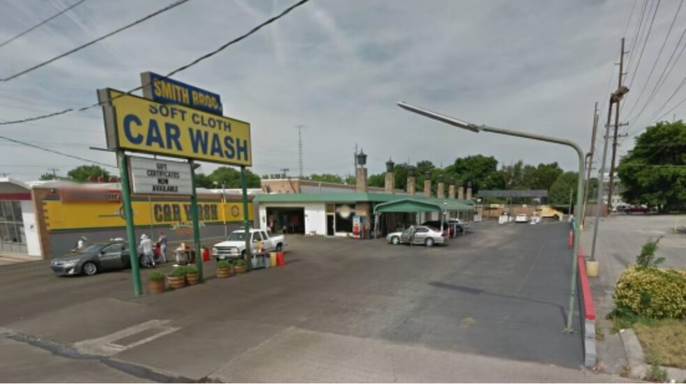 Primary Photo Of 222 Gallatin Pike S, Madison Carwash For Sale