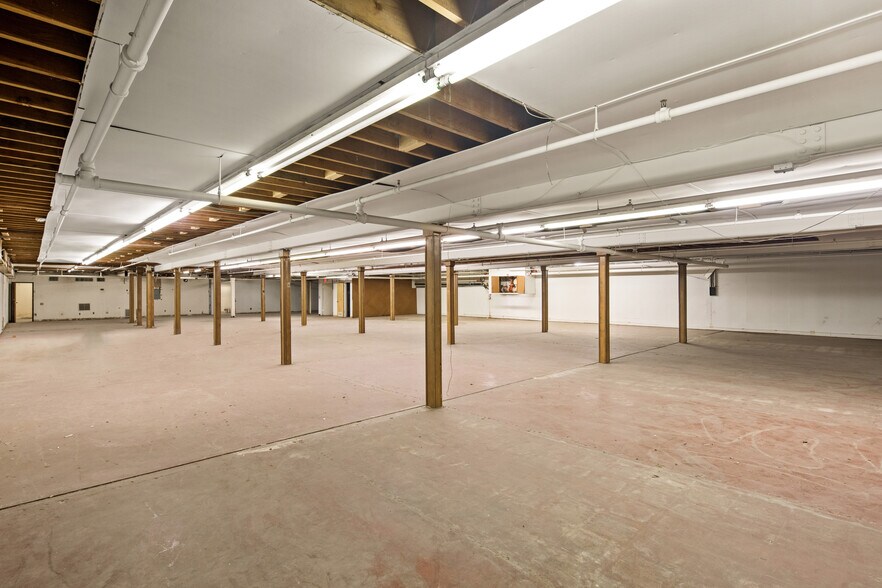 More Photos Of 2700 N Broadway, Los Angeles Freestanding For Sale