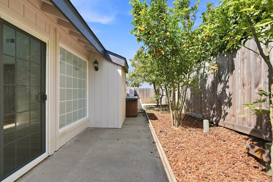 More Photos Of 1974 Nevada Ct, Los Osos Apartments For Sale