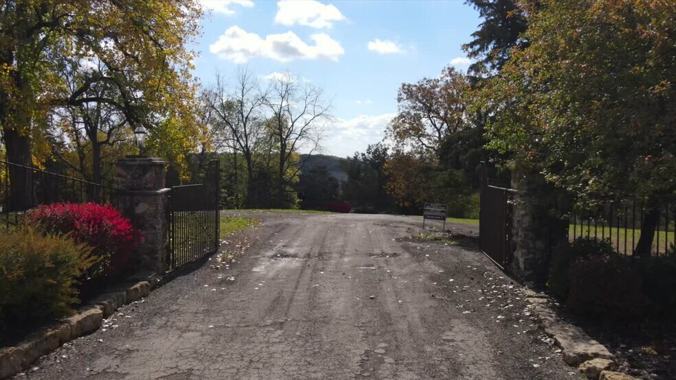 More Photos Of 2003 W Hanover Rd, Hanover Winery Vineyard For Sale