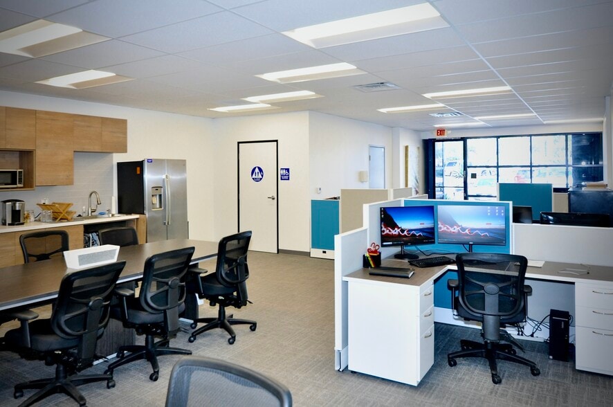 More Photos Of 9520 Padgett St, San Diego Light Manufacturing For Lease