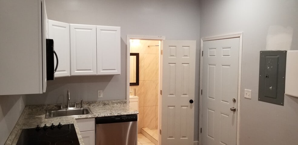 More Photos Of 2635 N Calvert St, Baltimore Apartments For Sale