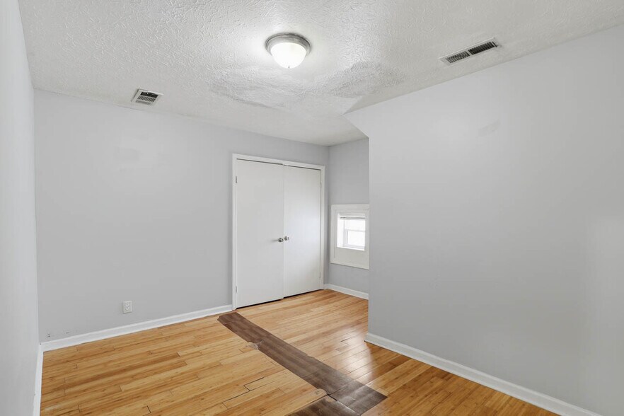 More Photos Of 3944 S 3rd St, Louisville Apartments For Sale