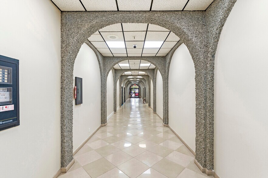 More Photos Of 15600 SW 288th St, Homestead Medical For Lease