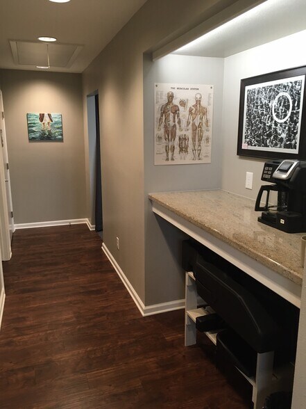 More Photos Of 12325 Scarsdale Blvd, Houston Medical For Sale