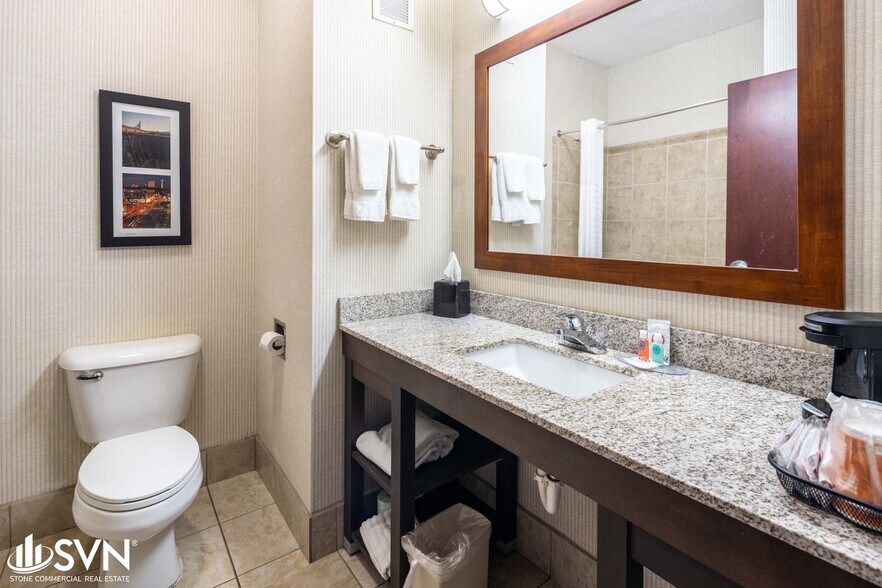 More Photos Of 100 Allstar Way, Nicholasville Hotel For Sale