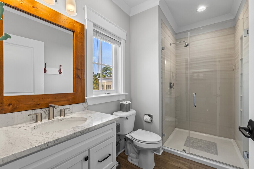 More Photos Of 8 State of Mind St, Bluffton Loft Creative Space For Sale