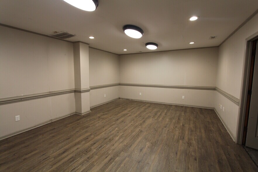 More Photos Of 4501 E Palmetto St, Florence Warehouse For Sale
