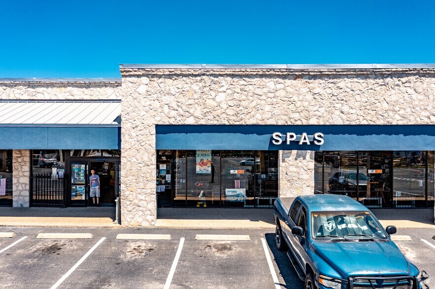 More Photos Of 9323 Perrin Beitel Rd, San Antonio Unknown For Lease