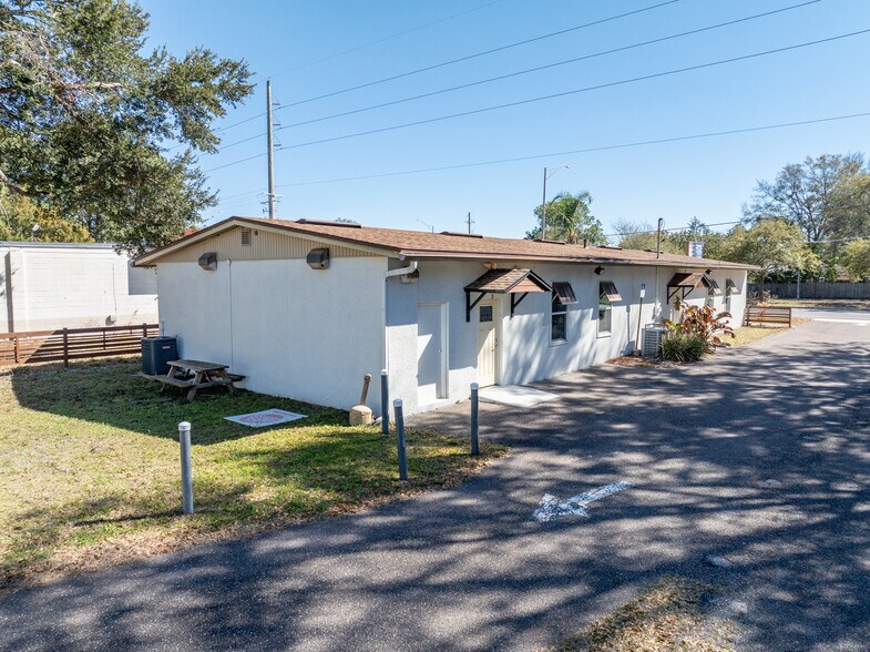 More Photos Of 13957 Mt Pleasant Rd, Jacksonville Office For Sale