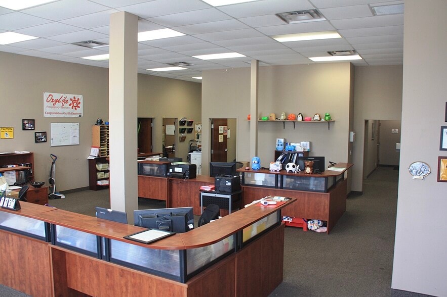 More Photos Of 6405 SW 38th St, Ocala Storefront Retail Office For Sale