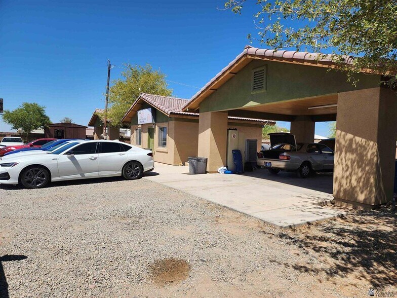 More Photos Of 14794 Avenue B, Somerton Auto Dealership For Sale