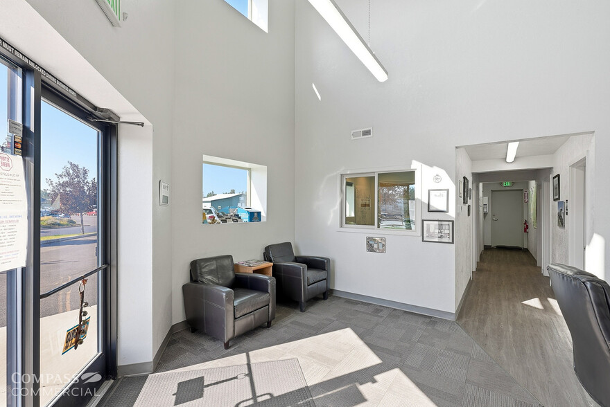 More Photos Of 188 W Sisters Park Dr, Sisters Warehouse For Sale