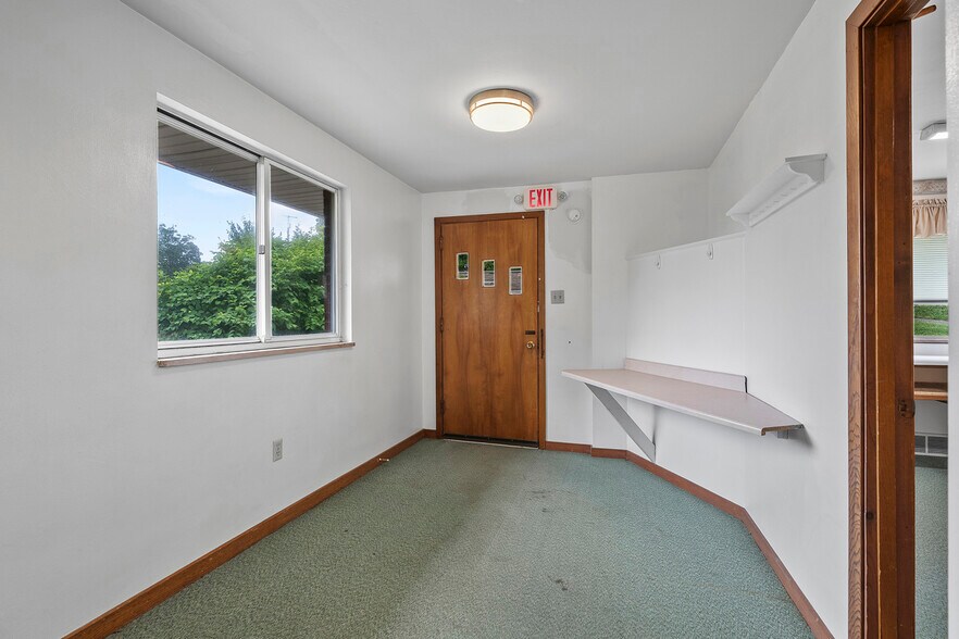 More Photos Of 9270 Old Perry Hwy, Pittsburgh Loft Creative Space For Sale