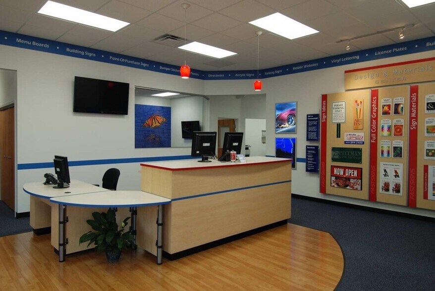 More Photos Of 1920 N Monroe St, Tallahassee Storefront Retail Office For Lease