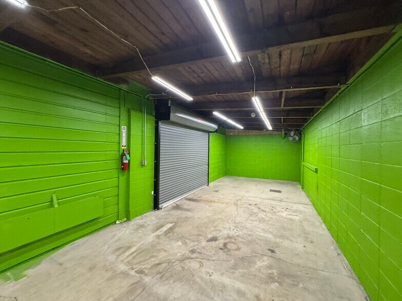 More Photos Of 850 Beatty St, Medford Office For Lease