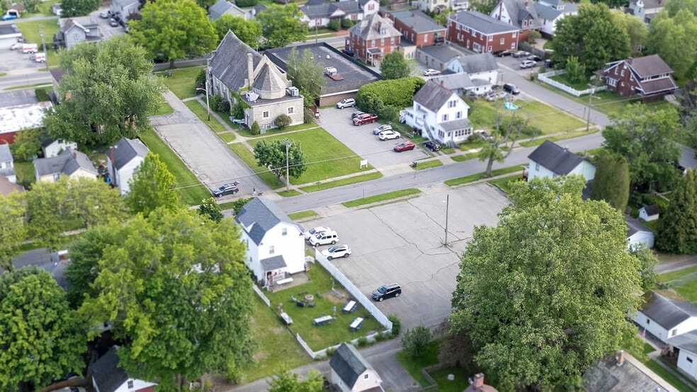 More Photos Of 309 N Broad St, Grove City Religious Facility For Sale