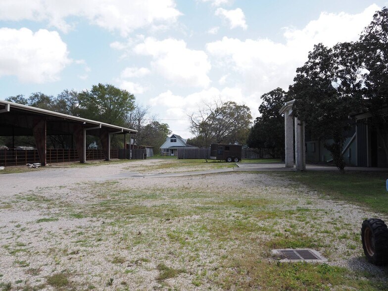 More Photos Of 1721 General Collins Ave, New Orleans Specialty For Sale