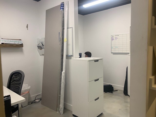 More Photos Of 12295 N Pennsylvania St, Thornton Flex For Lease