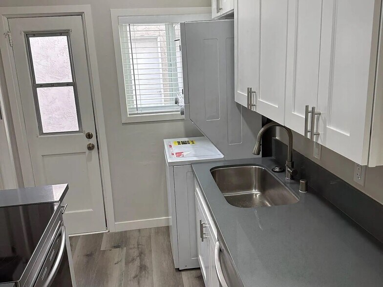More Photos Of 3621 Park Blvd, San Diego Apartments For Sale