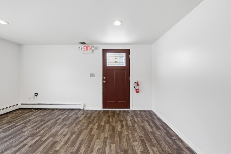 More Photos Of 75 Route 23, Franklin Office Residential For Lease