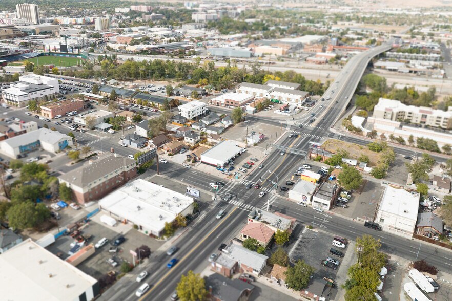 More Photos Of 41 S Wells Ave, Reno Auto Repair For Sale