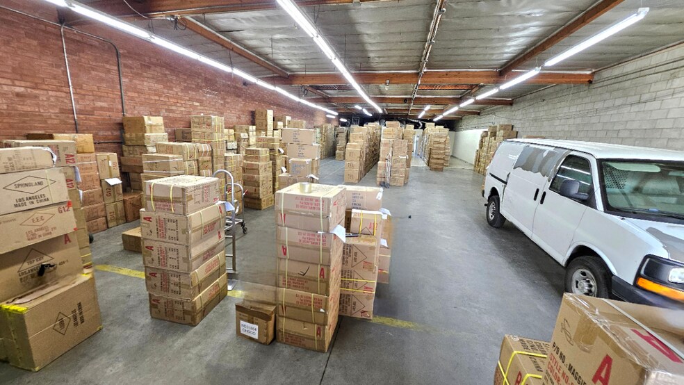 Primary Photo Of 950 E Pico Blvd, Los Angeles Warehouse For Lease
