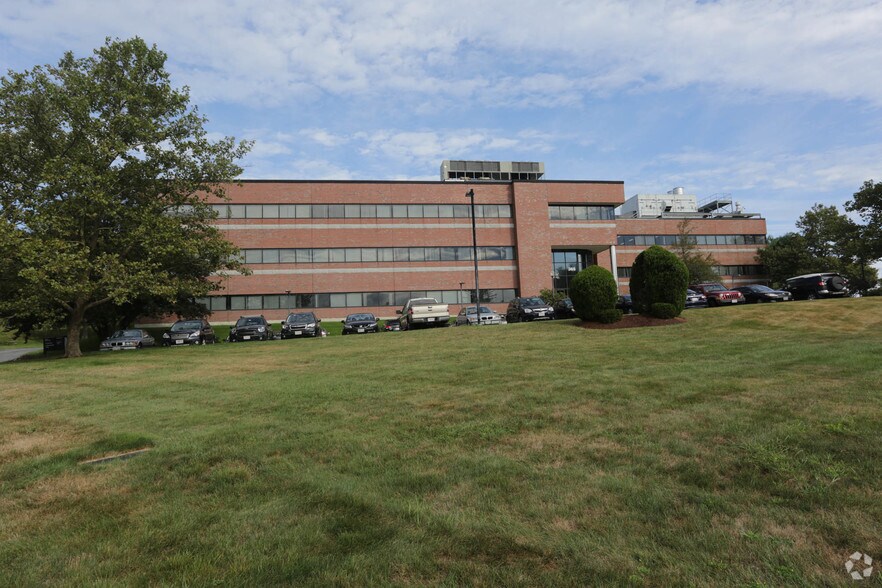 Primary Photo Of 365 Plantation St, Worcester Office For Lease