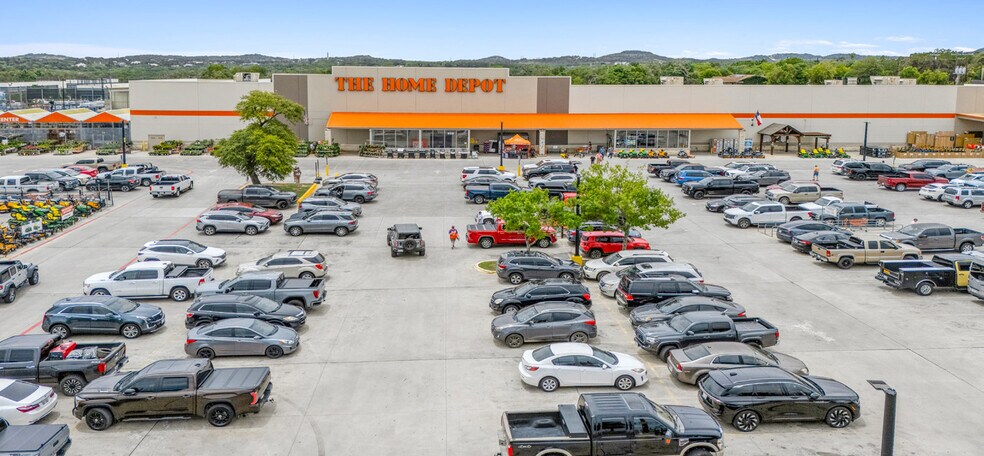More Photos Of NEC IH-10, Boerne Storefront For Sale